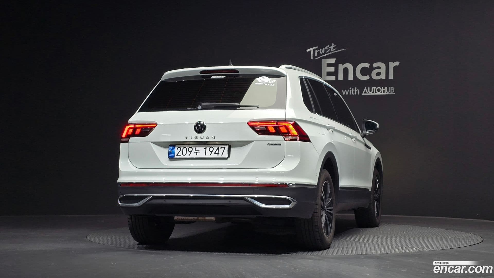 Main__Slider__Photo:Tiguan Volkswagen 2022.5-3