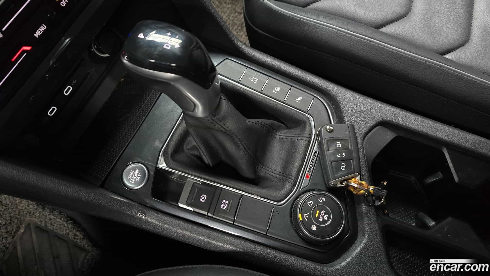 Tiguan Volkswagen 2022.5-INNER-009