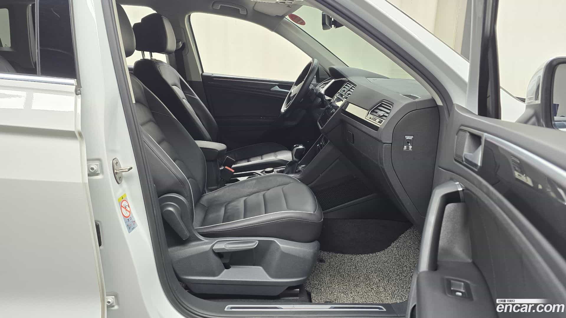 Tiguan Volkswagen 2022.5-OPTION-015