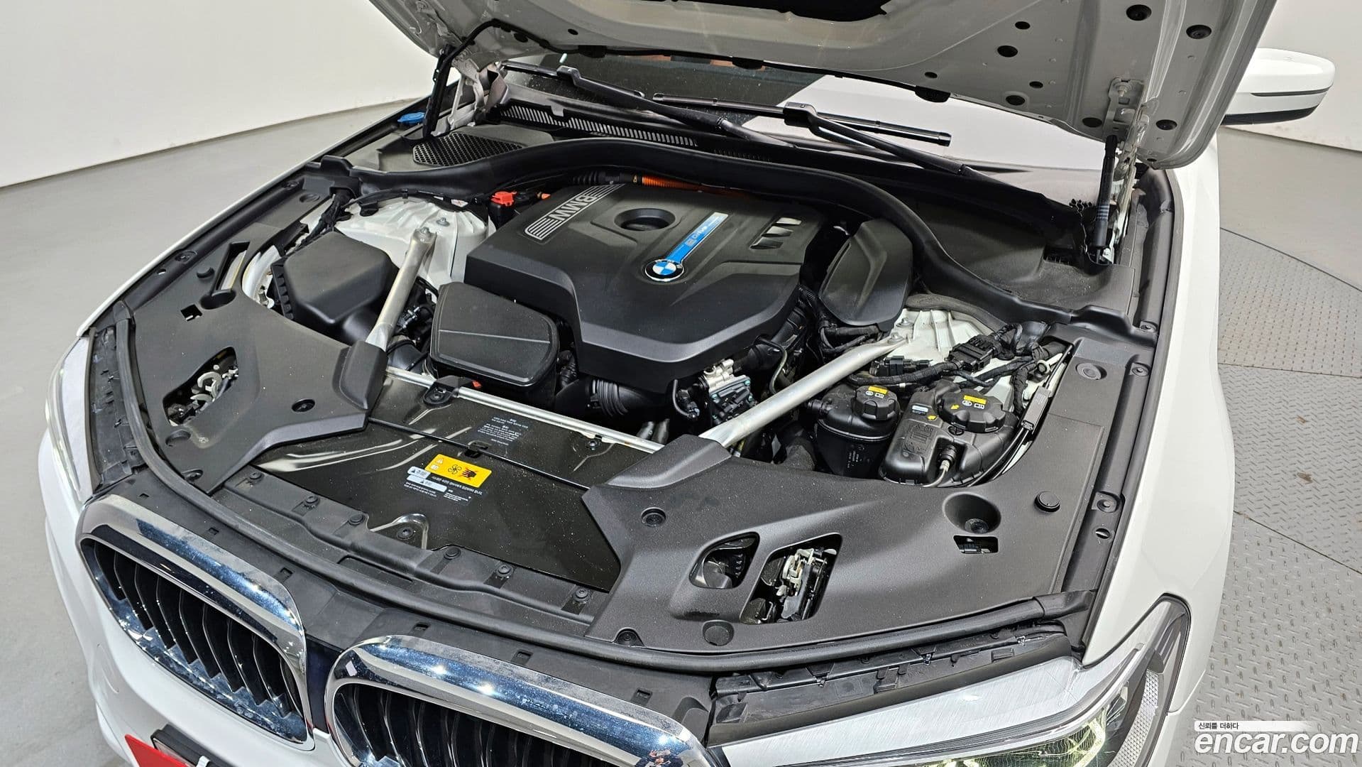 Main__Slider__Photo:5-Series BMW 2020.3-5