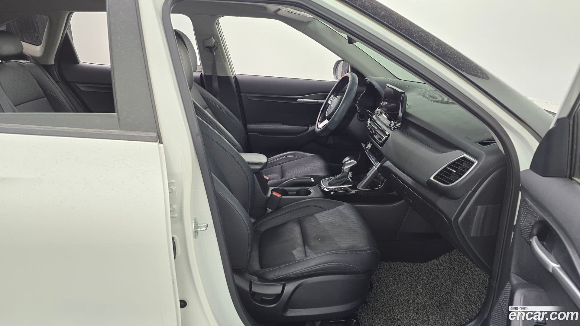 Main__Slider__Photo:Seltos Kia 2021.6-10