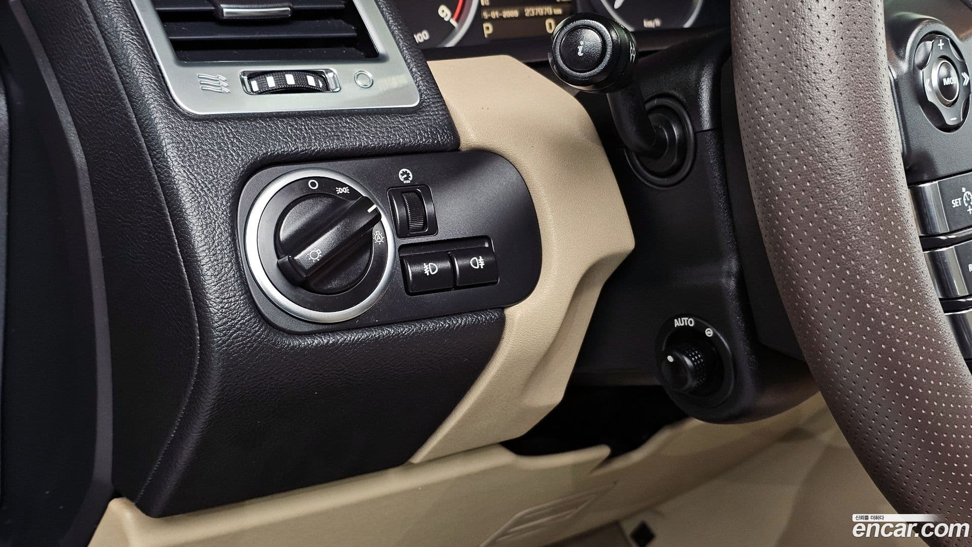 Main__Slider__Photo:Range Rover Sport Land Rover 2011.9-15