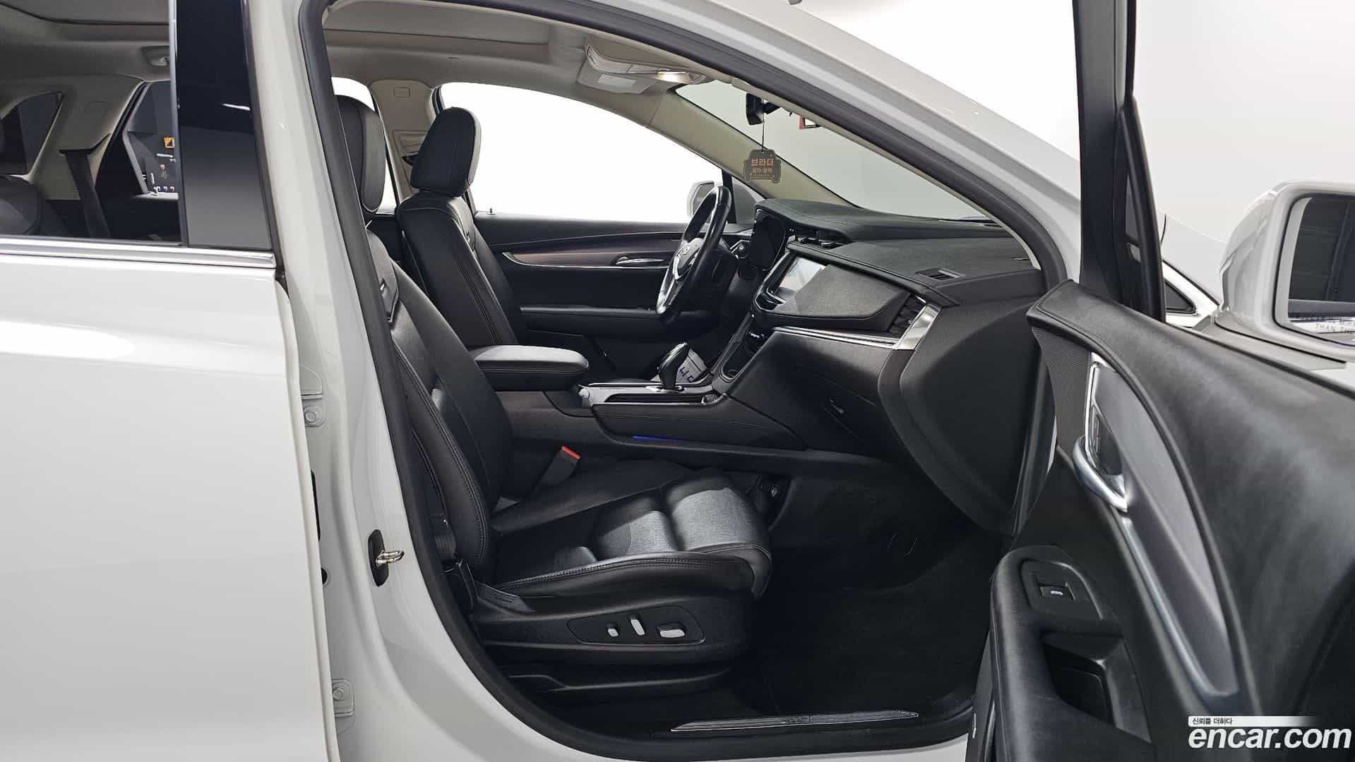 XT5 Cadillac 2019.10-OPTION-015