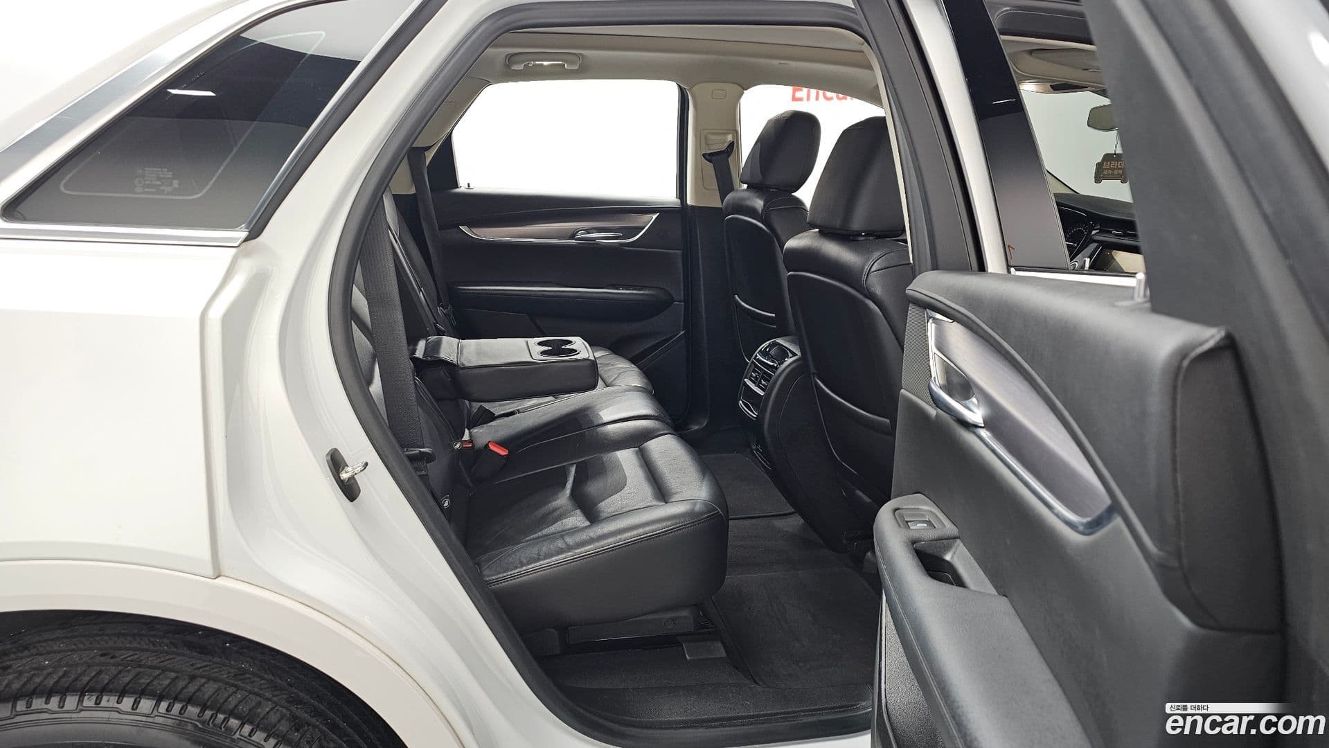 Main__Slider__Photo:XT5 Cadillac 2019.10-11