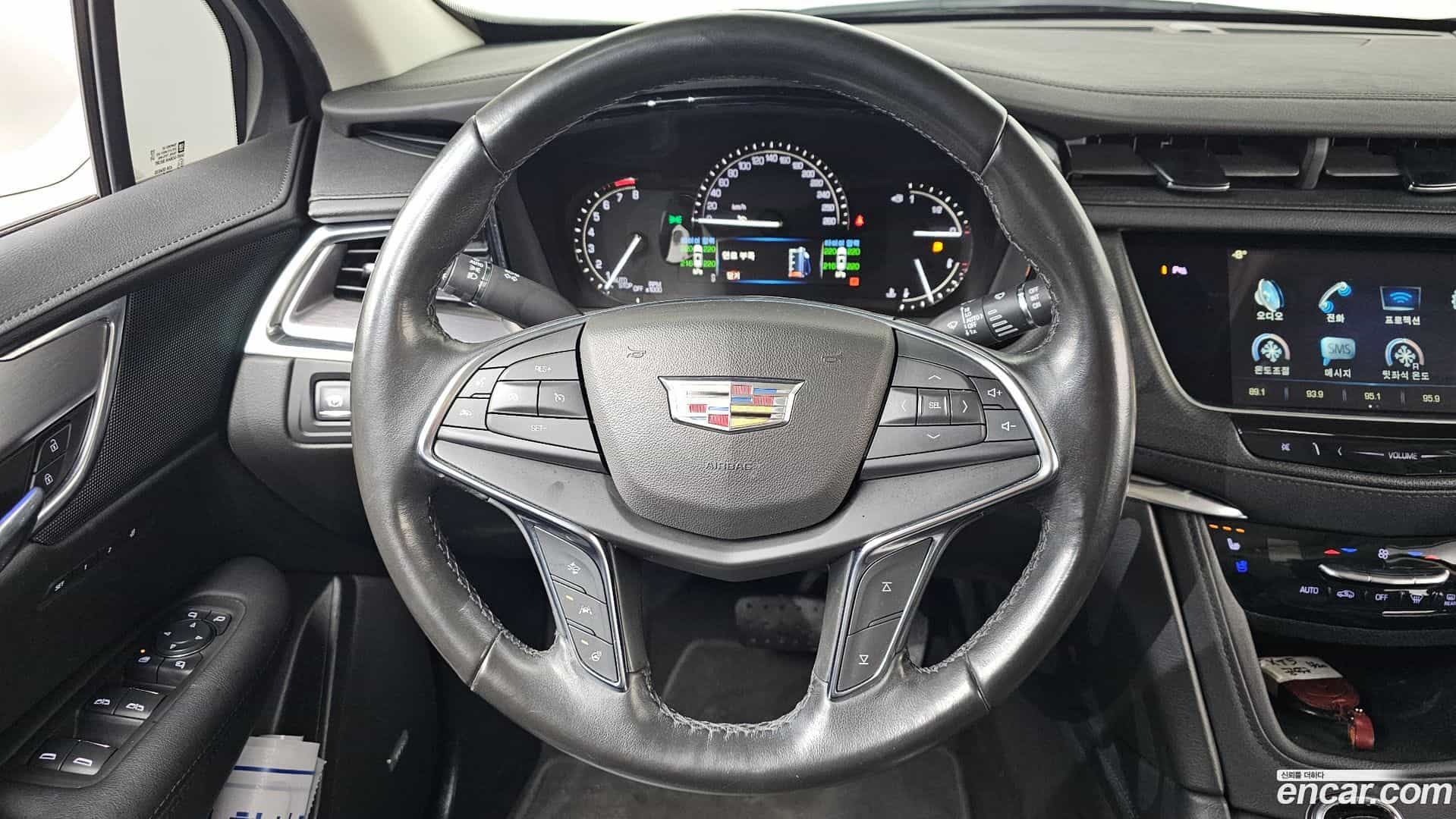 XT5 Cadillac 2019.10-OPTION-017