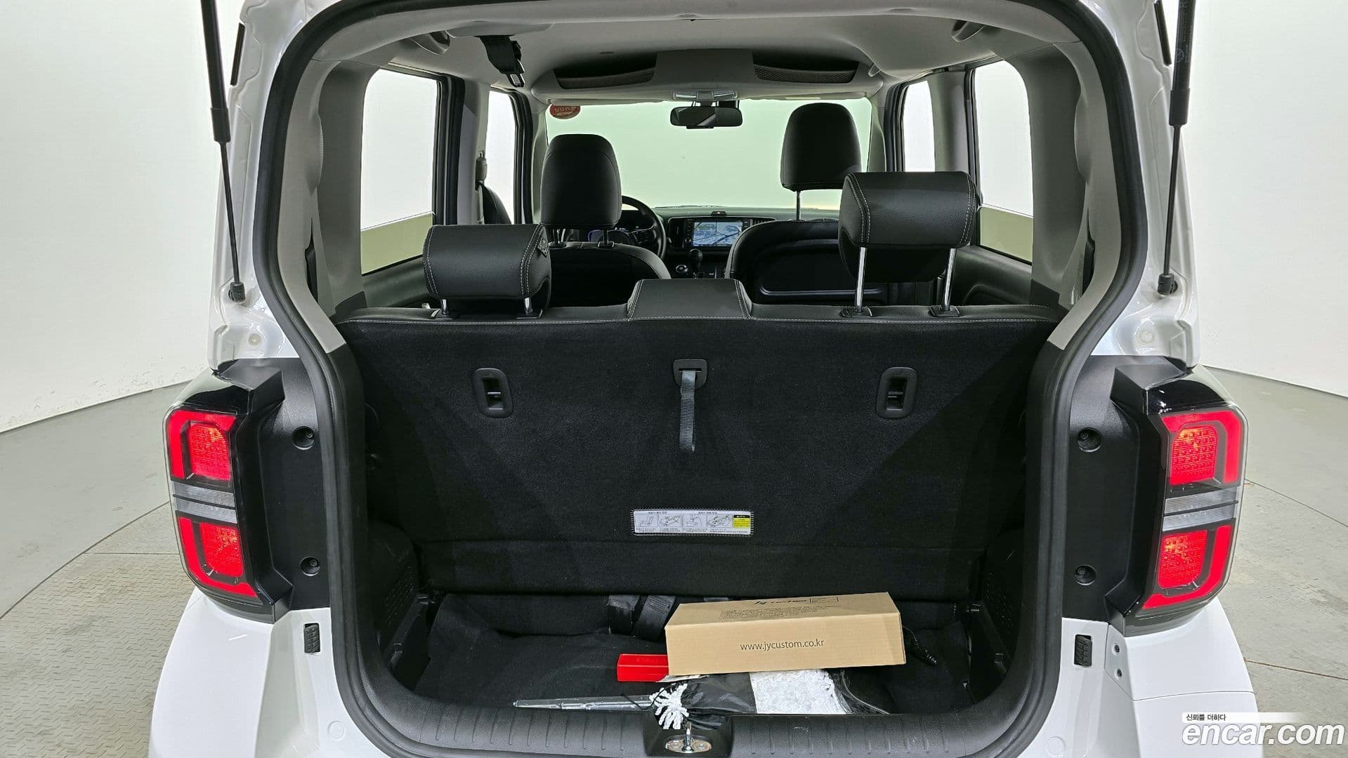 Main__Slider__Photo:RAY Kia 2023.2-19