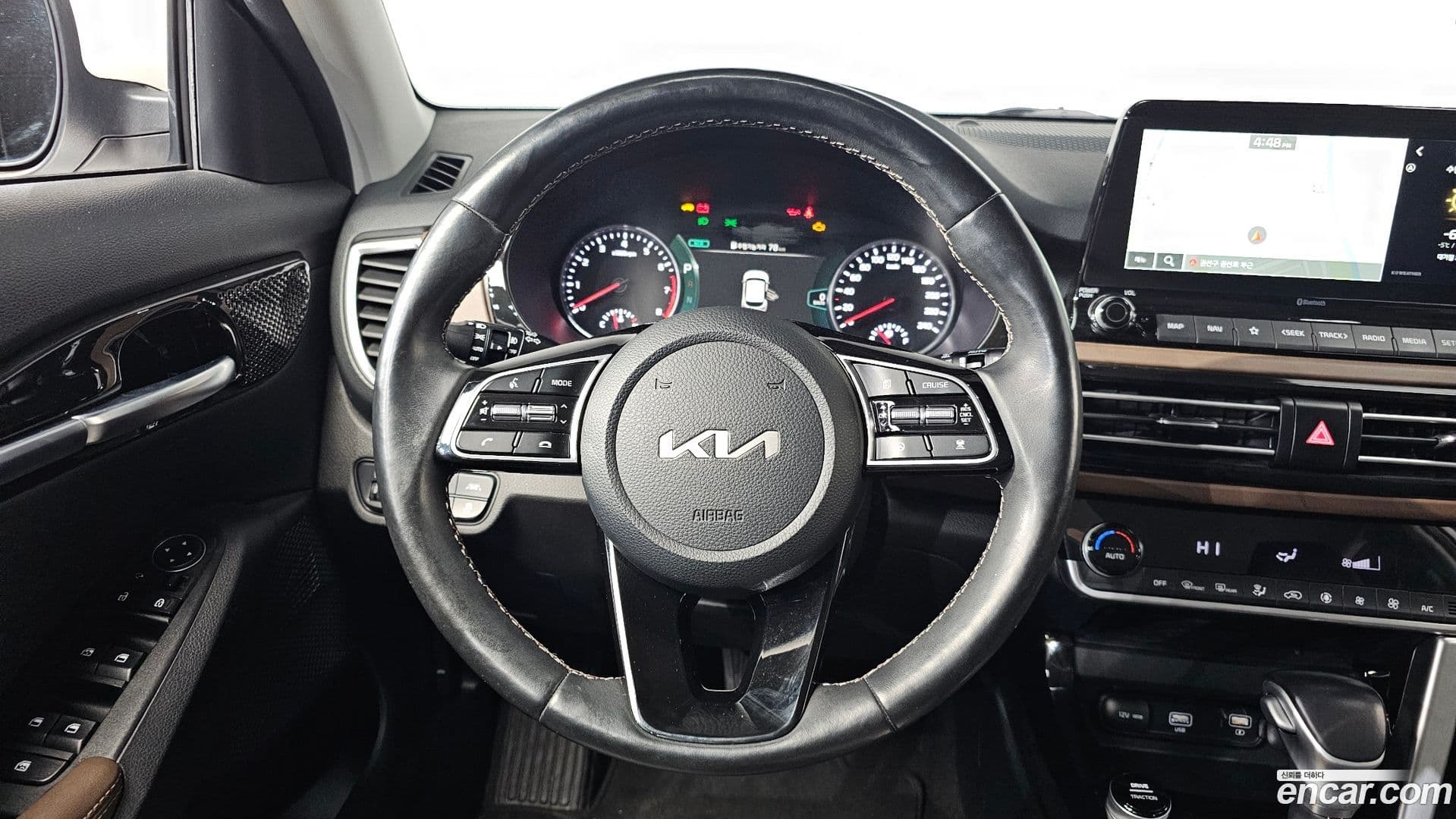 Main__Slider__Photo:Seltos Kia 2022.0-12