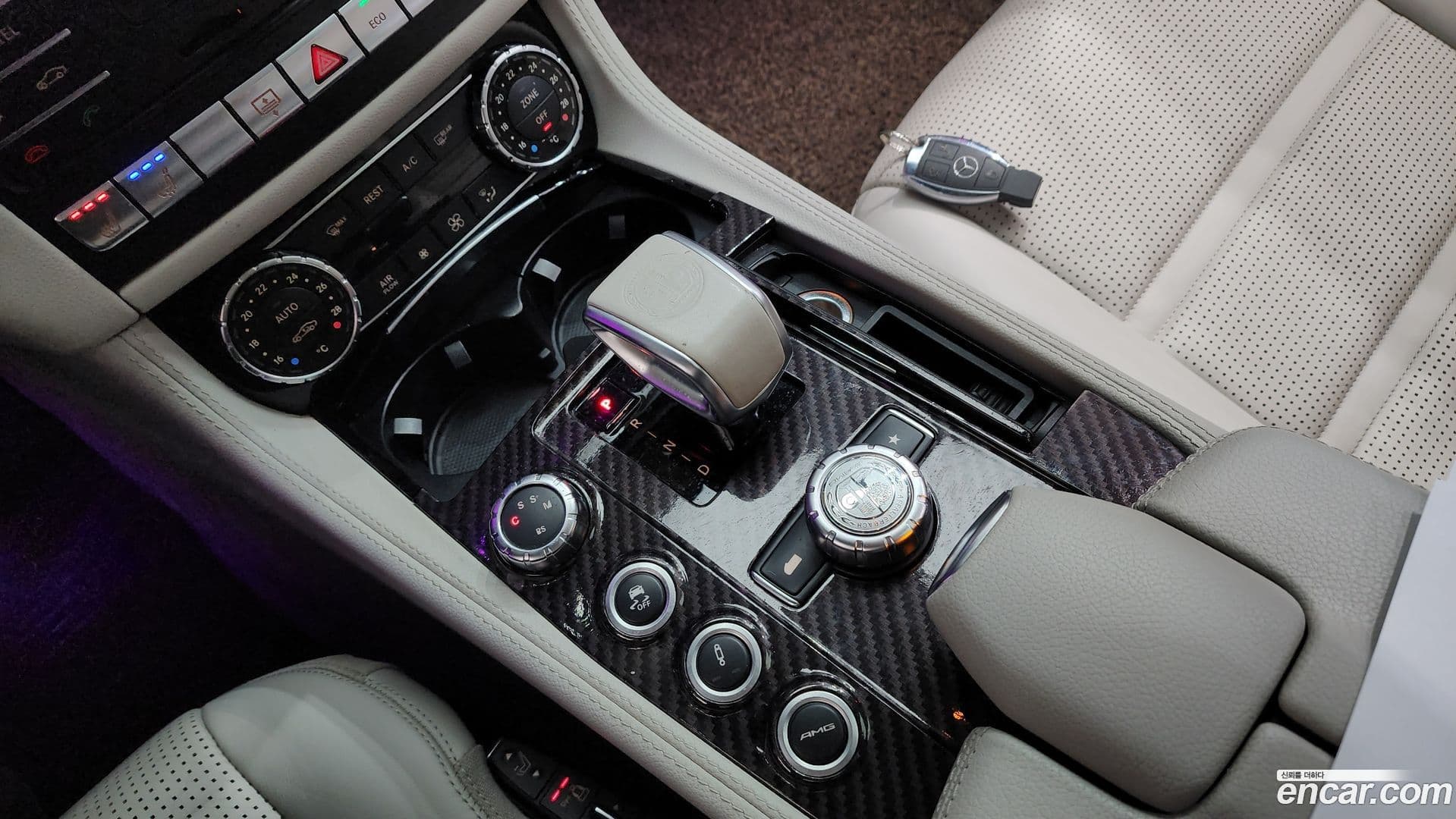 Main__Slider__Photo:CLS-Class Mercedes-Benz 2014.11-8