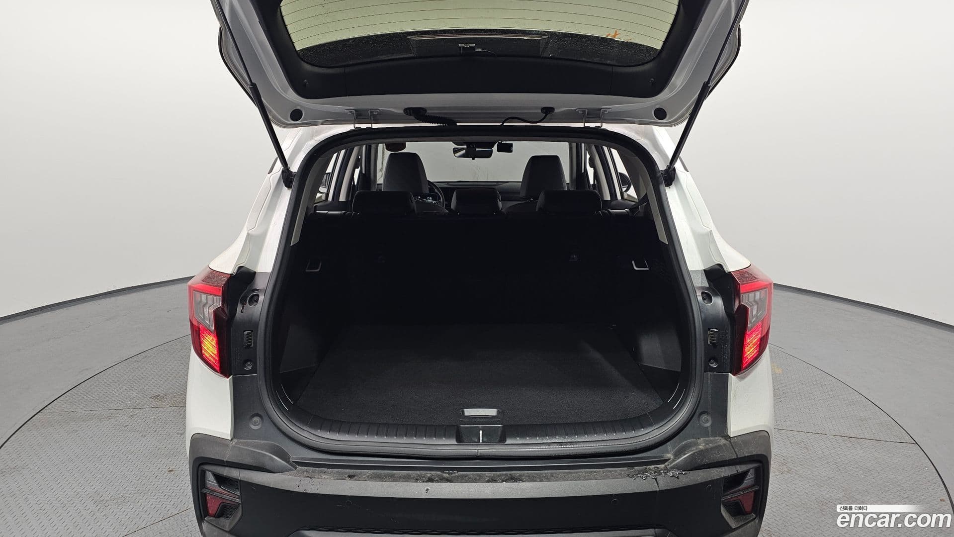 Main__Slider__Photo:Seltos Kia 2023.7-19