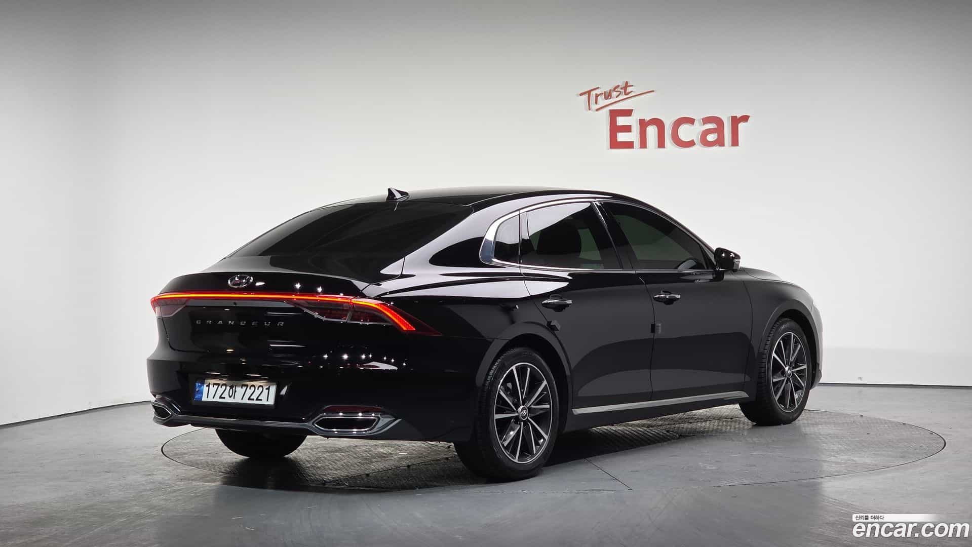 Grandeur Hyundai 2022.9-OUTER-002