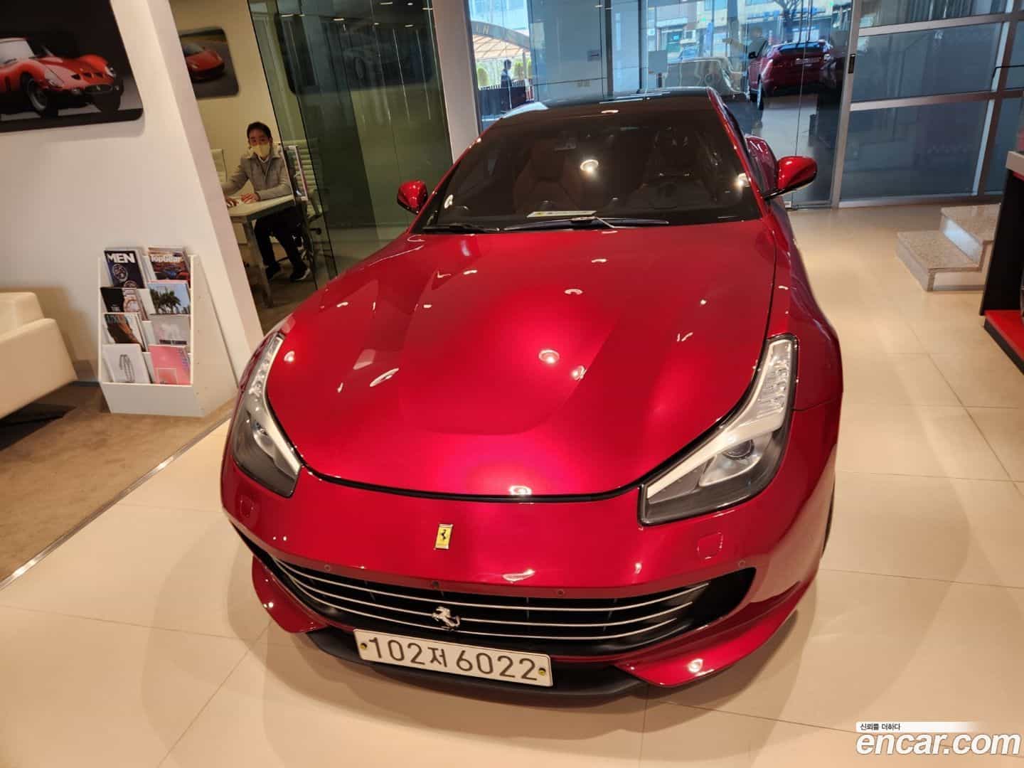 GTC4 Lusso Ferrari 2017.6-OUTER-001