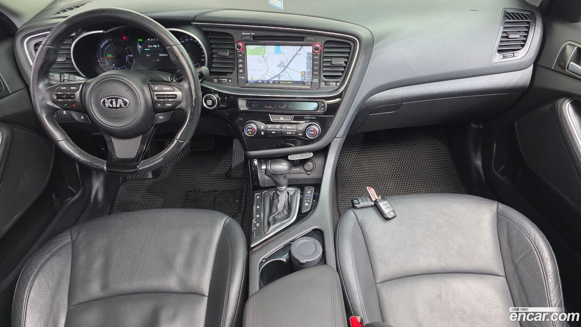 Main__Slider__Photo:K5 Kia 2014.1-6