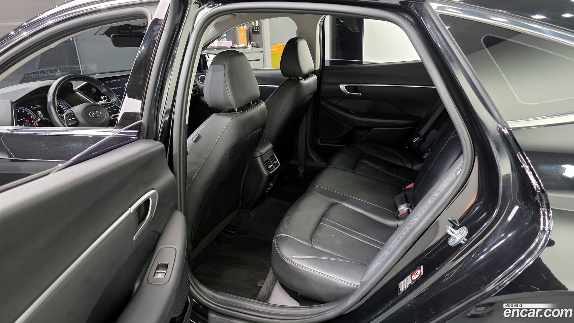 Main__Slider__Photo:Sonata Hyundai 2021.10-10