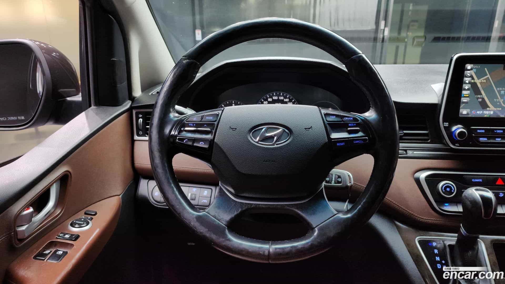 Starex Hyundai 2018.3-OPTION-017