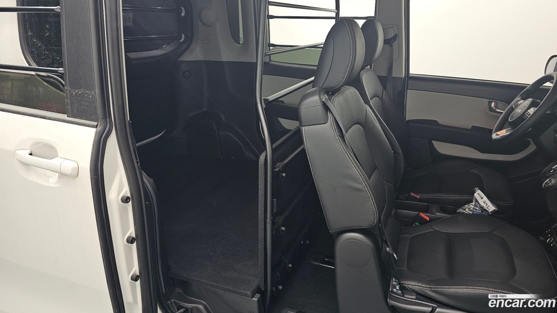 Main__Slider__Photo:RAY Kia 2022.11-11