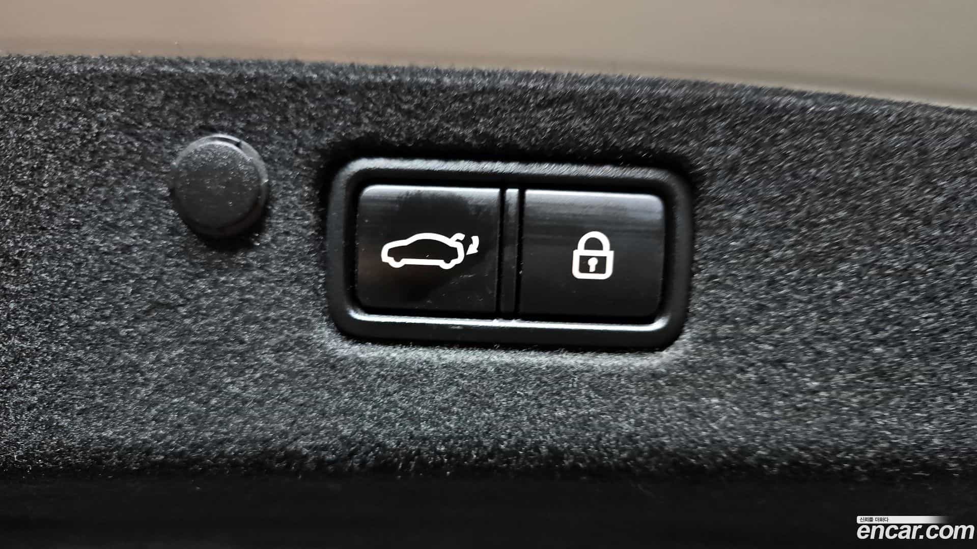 Grandeur Hyundai 2021.5-OPTION-024