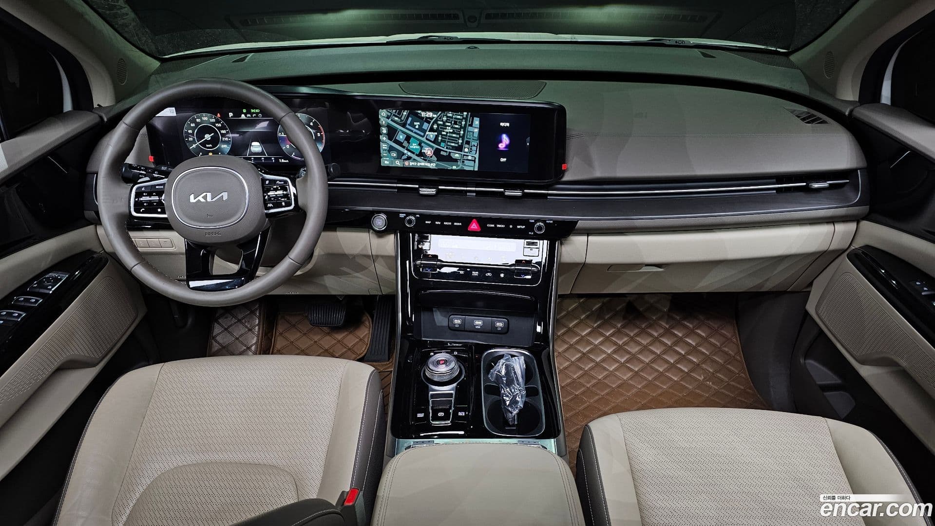 Main__Slider__Photo:Canival Kia 2021.11-6