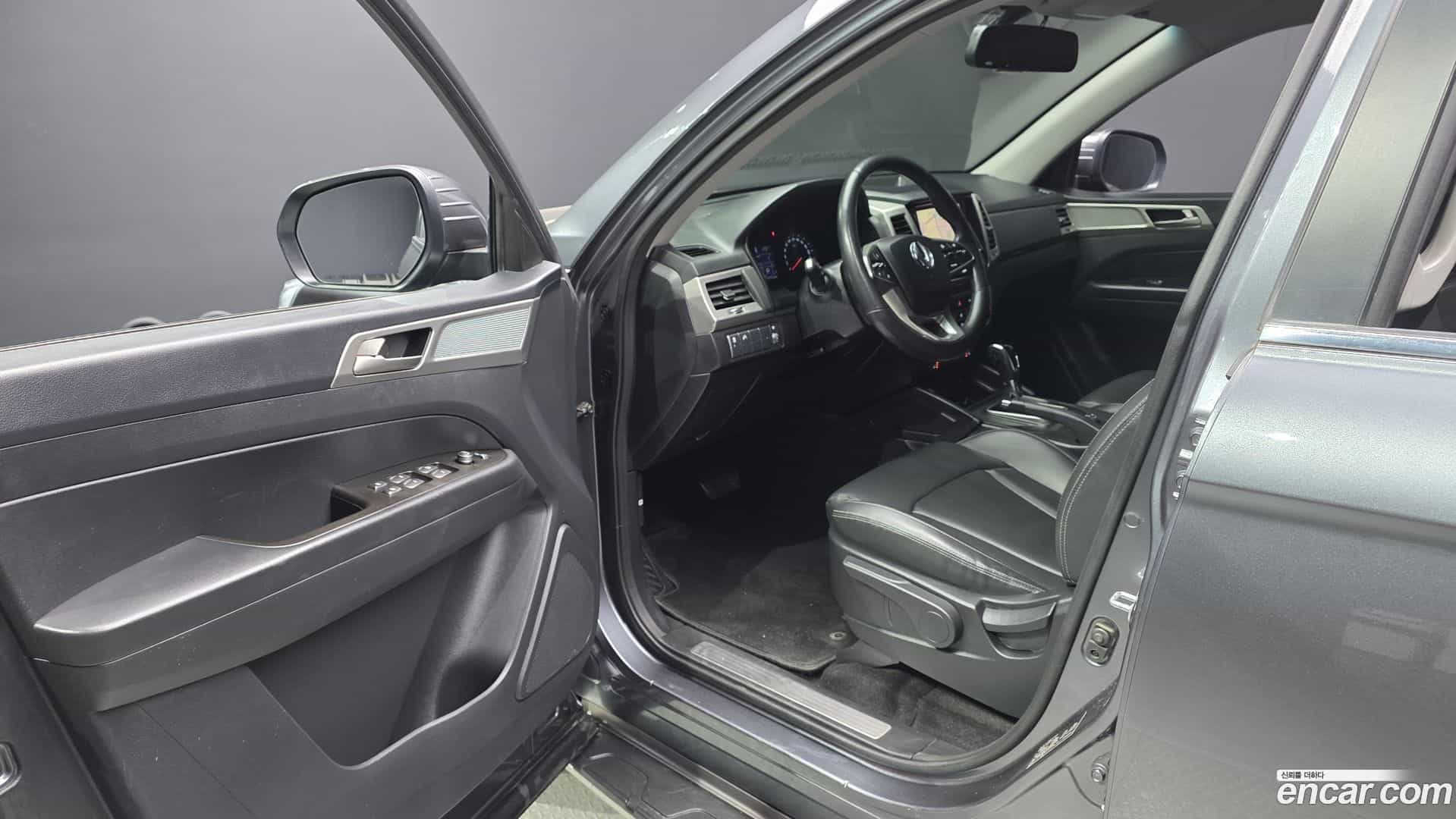 Rexton KG_Mobility_Ssangyong 2018.4-INNER-010