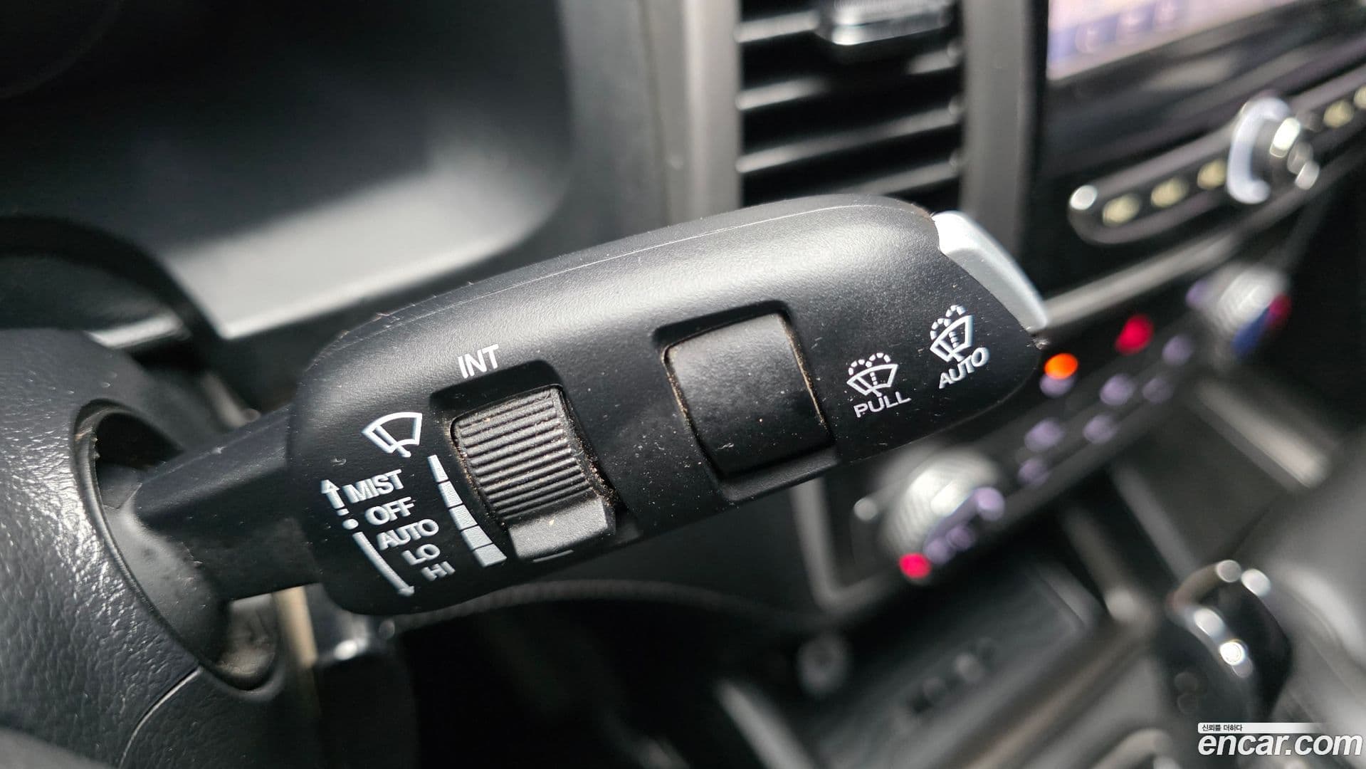 Main__Slider__Photo:Rexton KG_Mobility_Ssangyong 2018.4-17