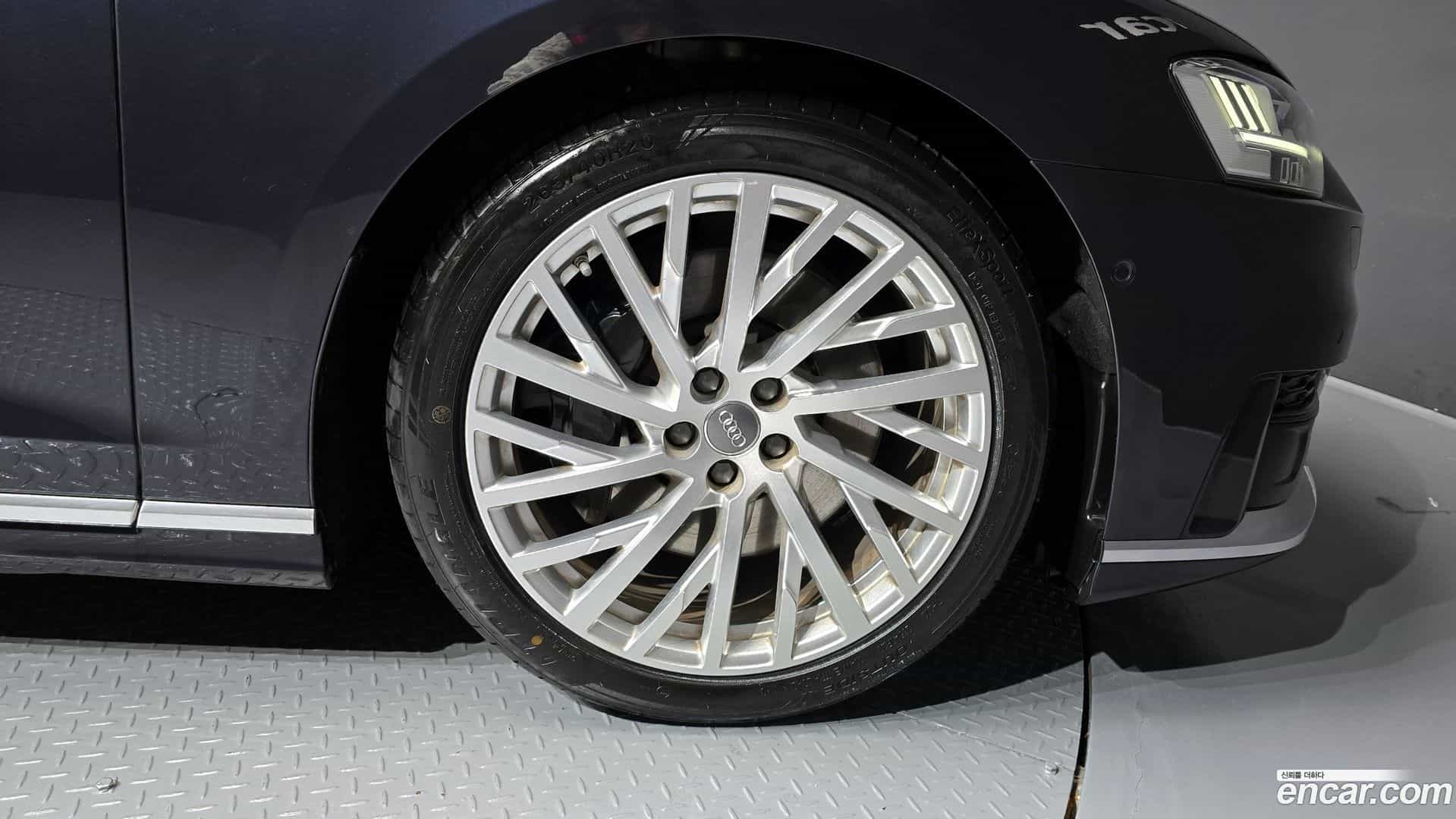 A8 Audi 2020.11-OUTER-005