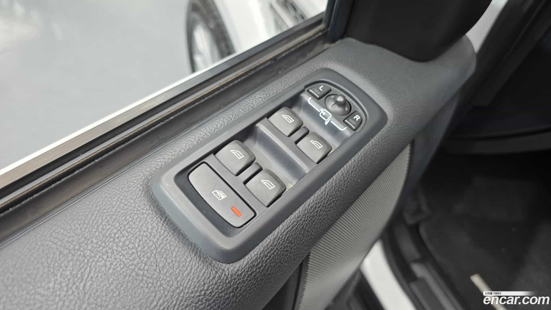 Discovery Land Rover 2014.5-OPTION-018