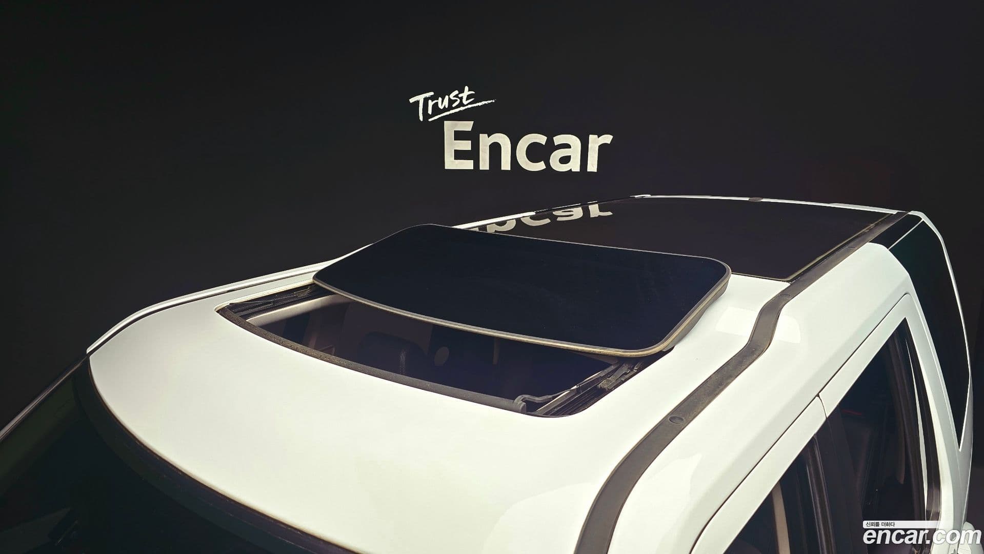 Main__Slider__Photo:Discovery Land Rover 2014.5-19