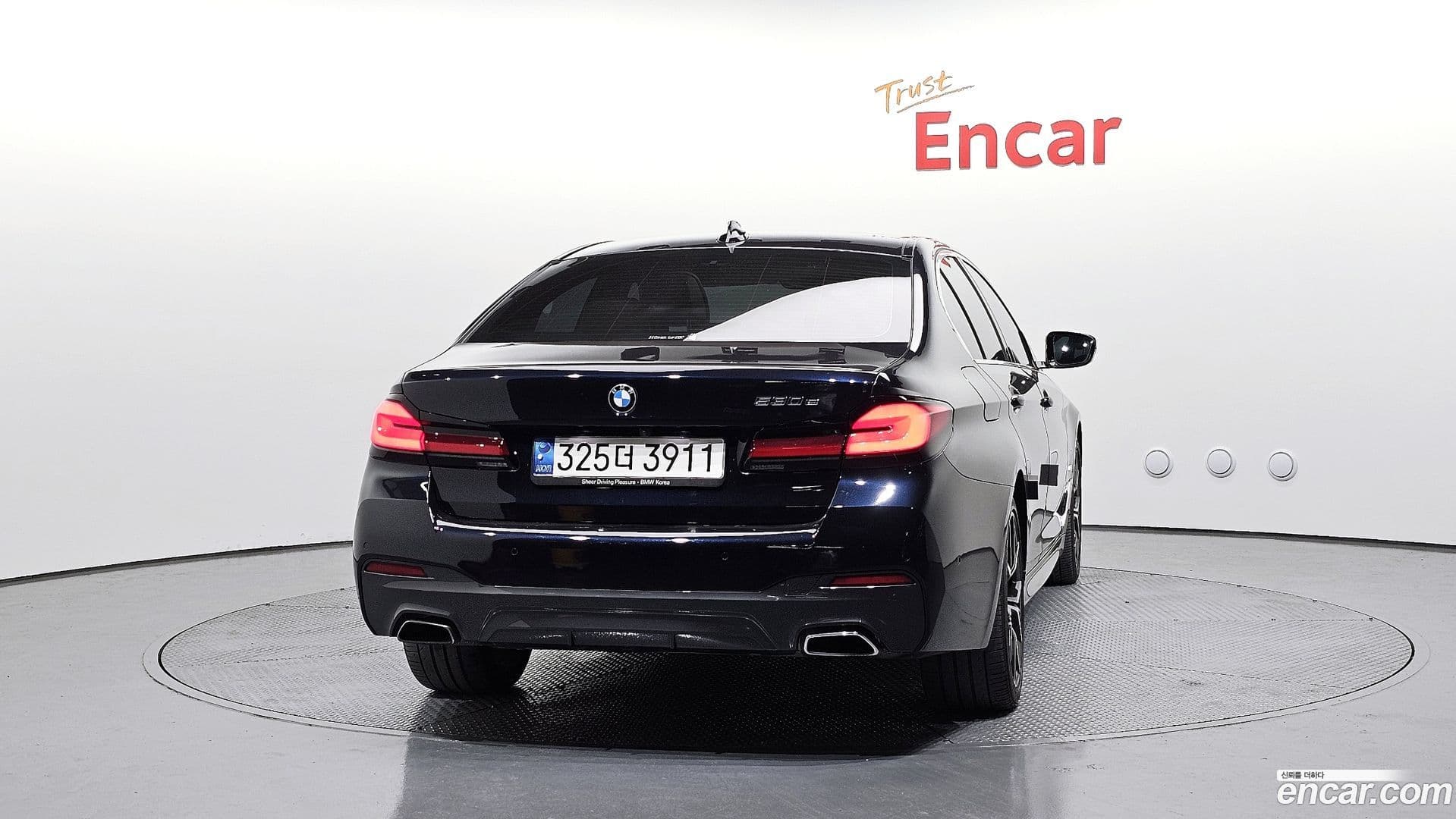 Main__Slider__Photo:5-Series BMW 2020.11-3