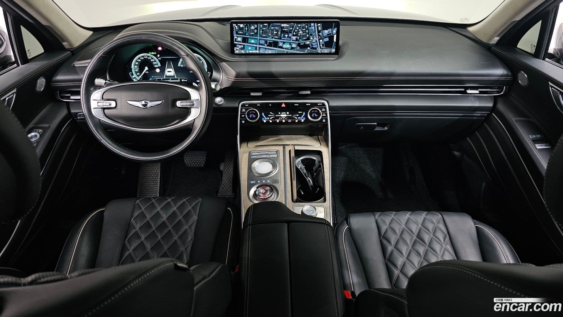 Main__Slider__Photo:GV80 Genesis 2022.0-6