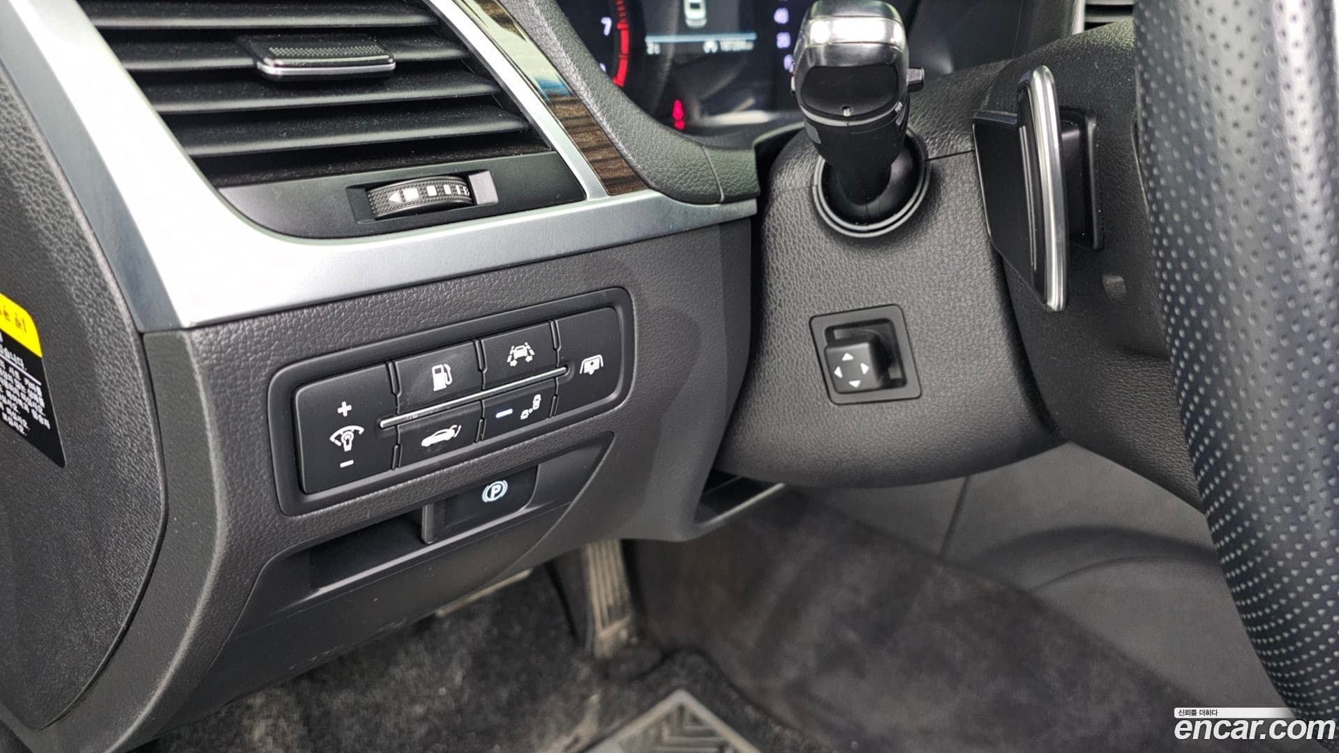 Main__Slider__Photo:G80 Genesis 2017.3-16