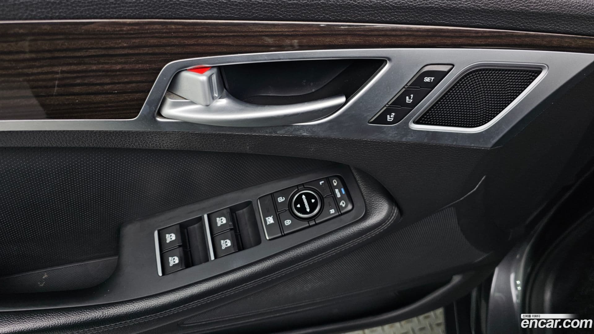 Main__Slider__Photo:G80 Genesis 2017.3-18