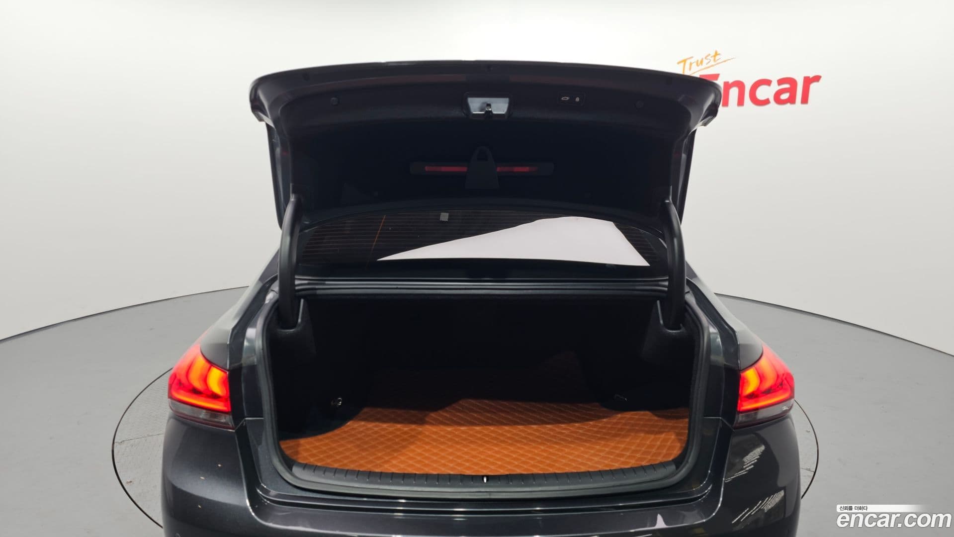 Main__Slider__Photo:G80 Genesis 2017.3-19