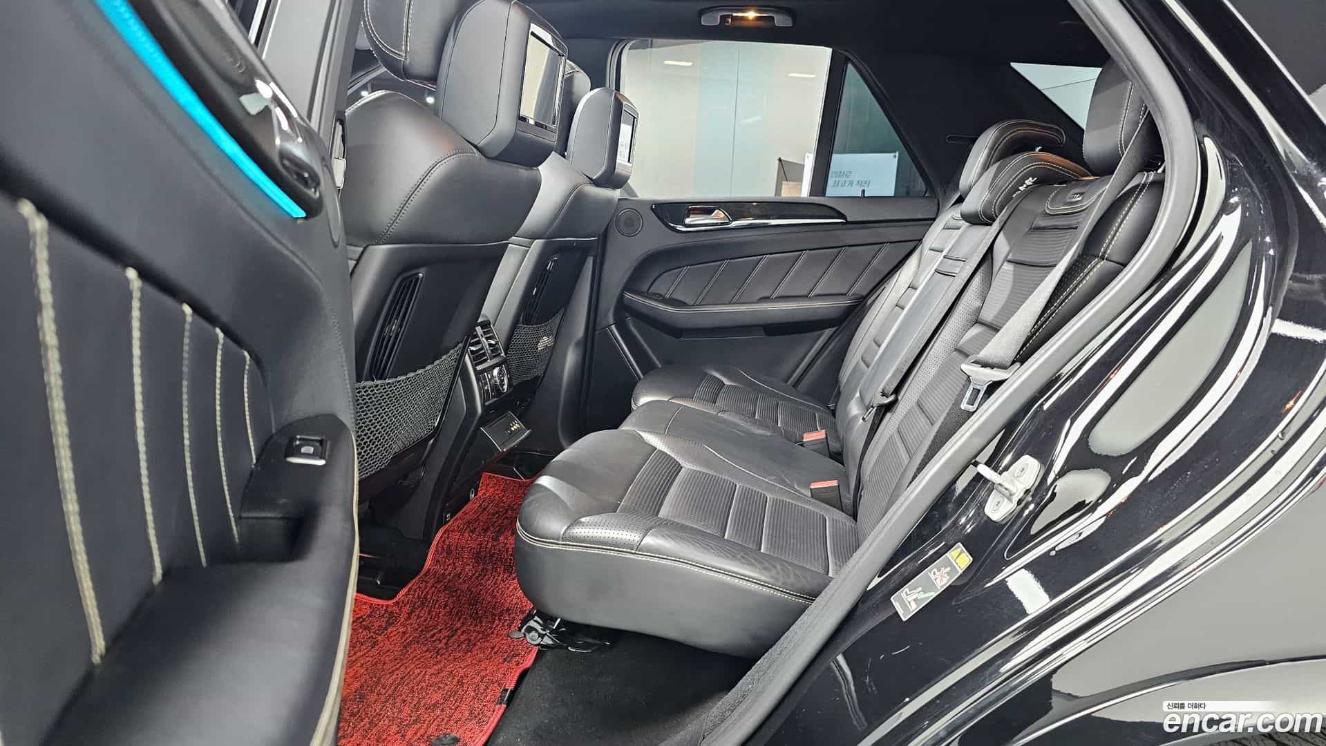 GLE-Class Mercedes-Benz 2016.2-OPTION-015