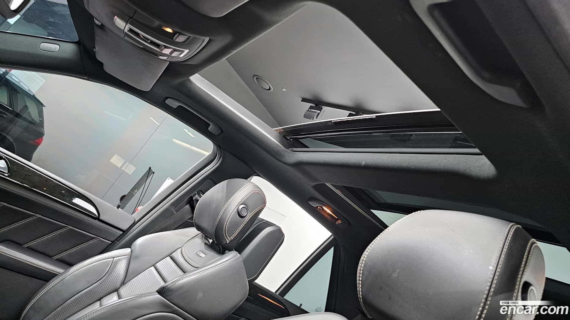 GLE-Class Mercedes-Benz 2016.2-OPTION-022