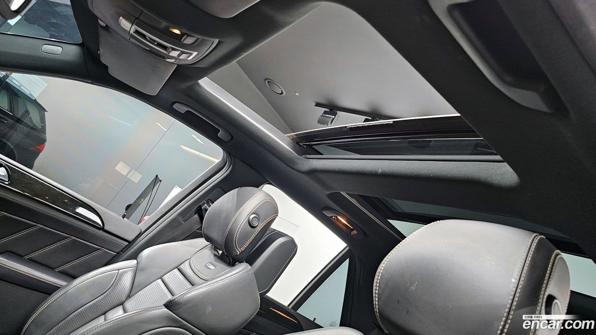 Main__Slider__Photo:GLE-Class Mercedes-Benz 2016.2-17