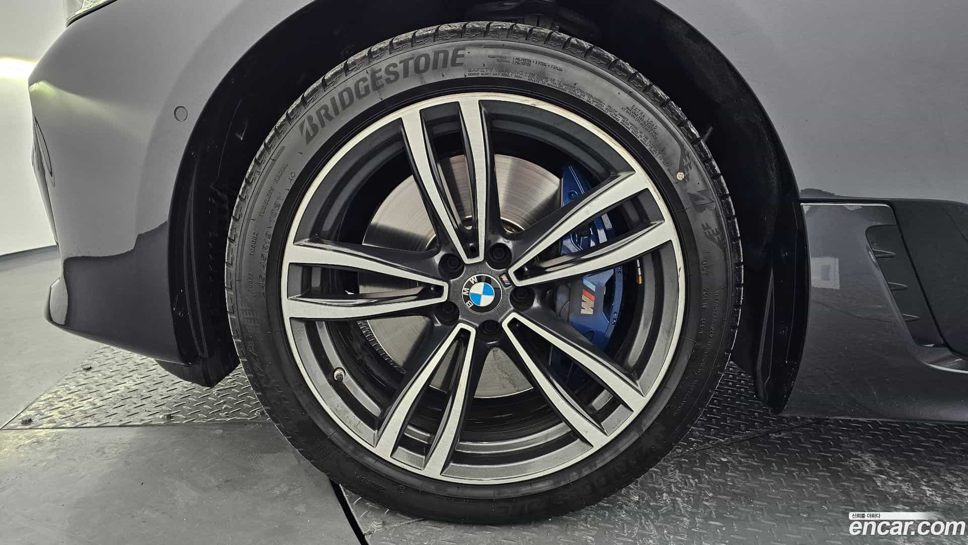 Gran Turismo BMW 2020.11-OUTER-005