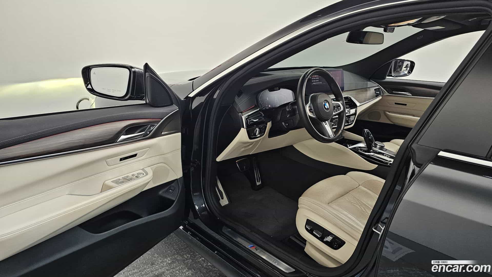 Gran Turismo BMW 2020.11-INNER-010