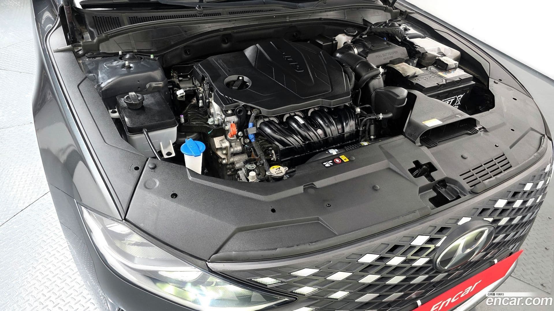 Main__Slider__Photo:Grandeur Hyundai 2020.1-5