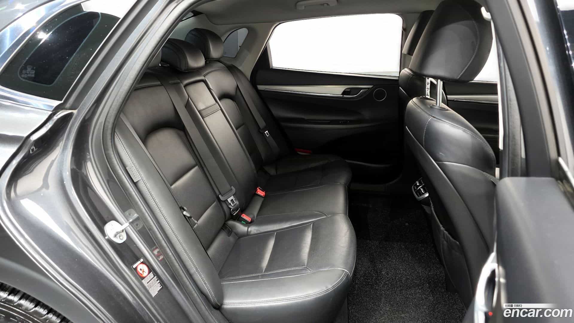 Grandeur Hyundai 2020.1-OPTION-016