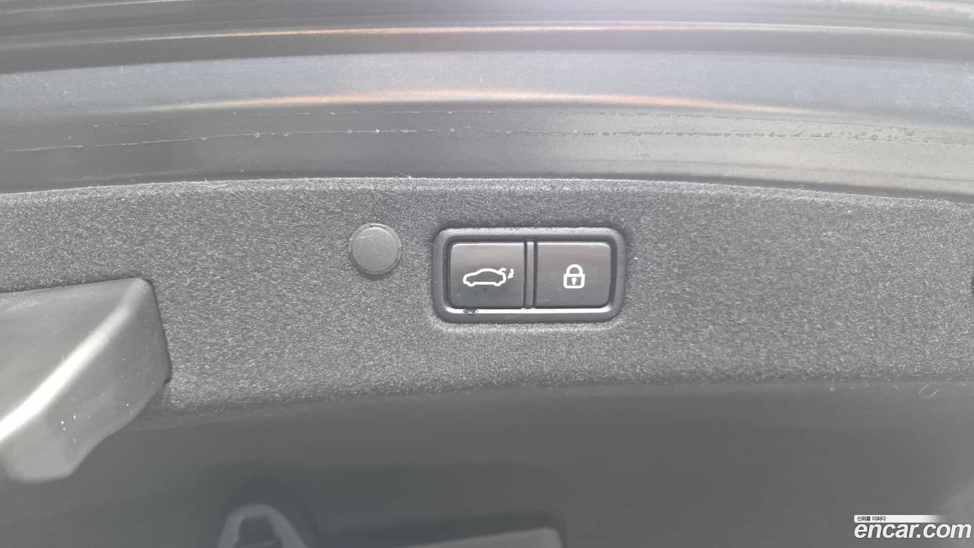 Grandeur Hyundai 2020.1-OPTION-024