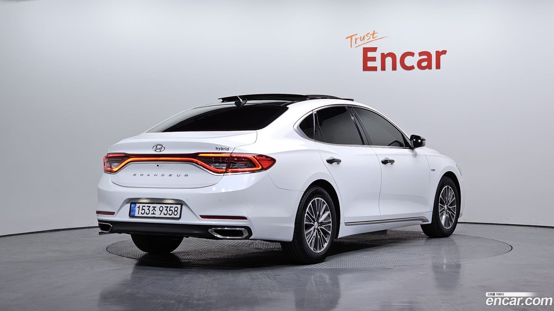 Main__Slider__Photo:Grandeur Hyundai 2018.5-1