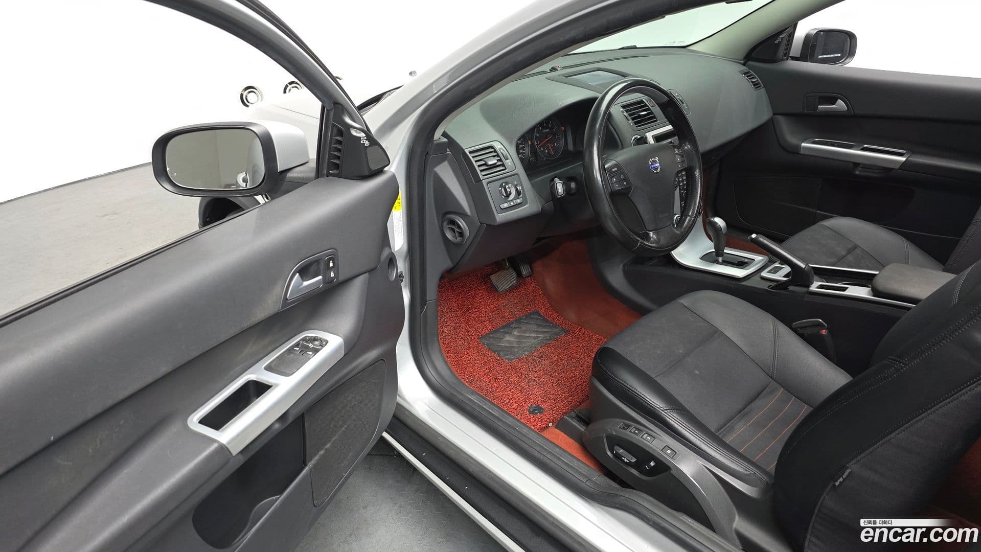 Main__Slider__Photo:C30 Volvo 2010.1-11