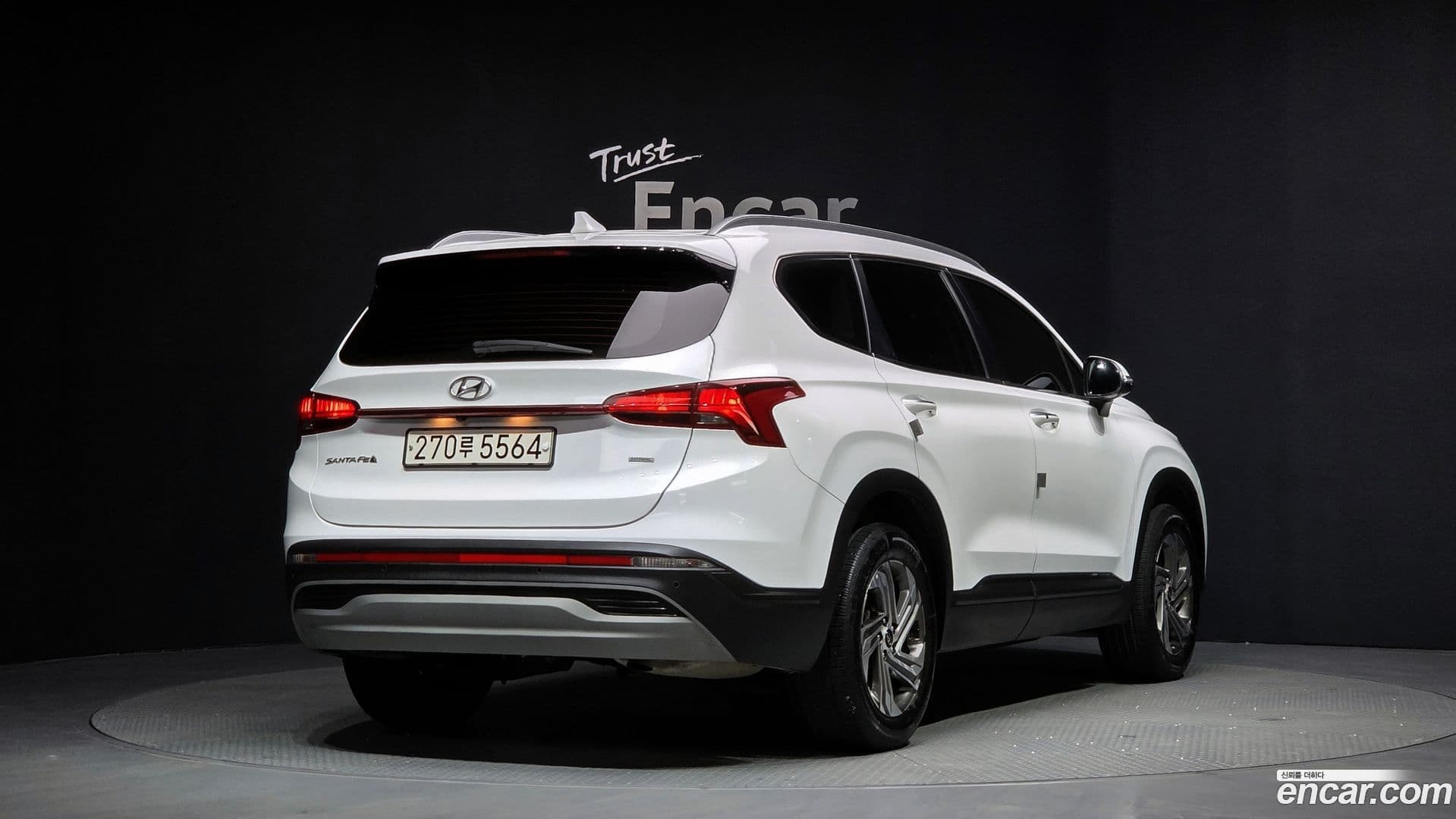 Main__Slider__Photo:Santafe Hyundai 2021.1-1