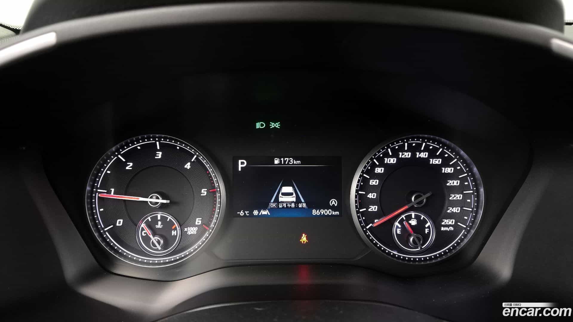 Santafe Hyundai 2021.1-INNER-008