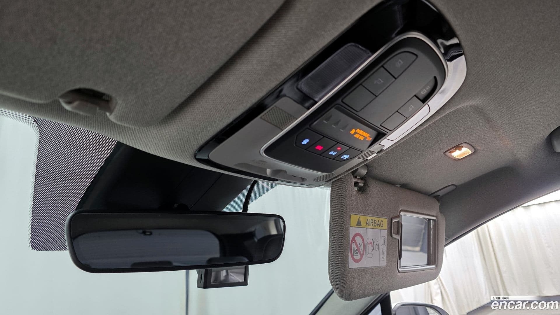 Main__Slider__Photo:Santafe Hyundai 2021.1-16