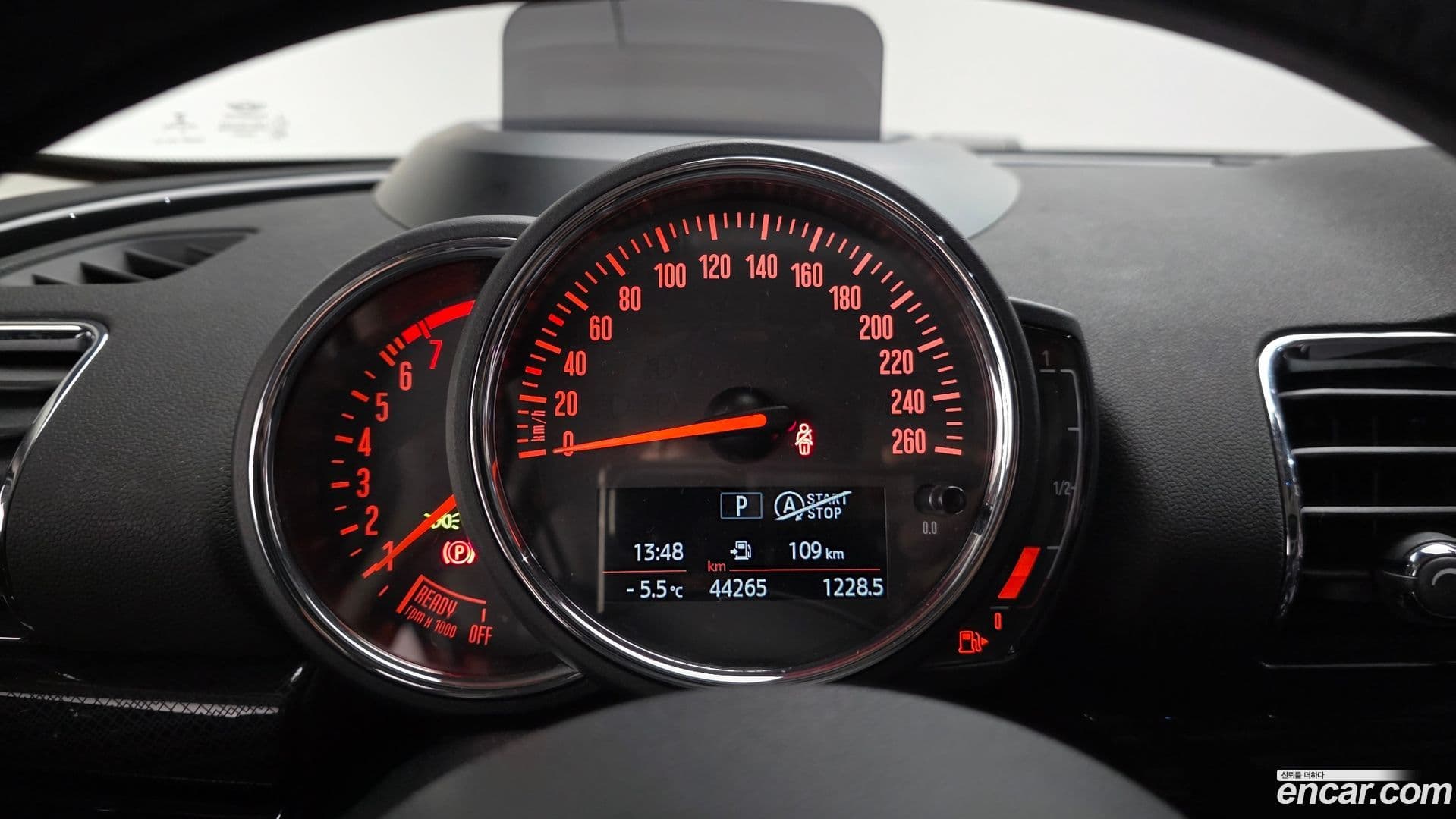 Main__Slider__Photo:Clubman Mini 2020.3-7