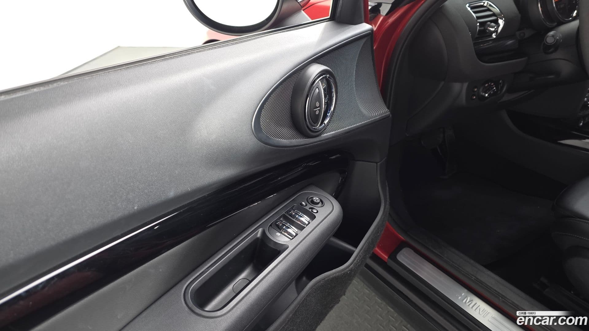 Main__Slider__Photo:Clubman Mini 2020.3-13