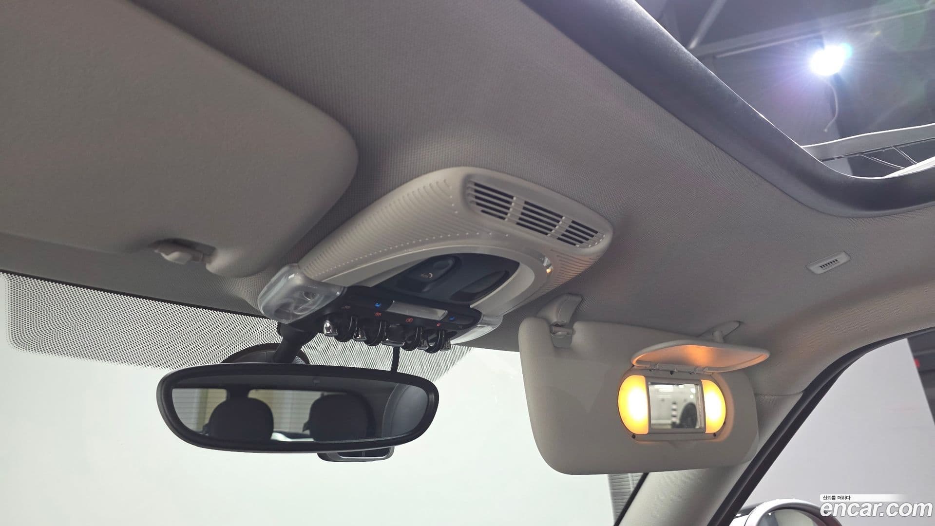 Main__Slider__Photo:Clubman Mini 2020.3-17