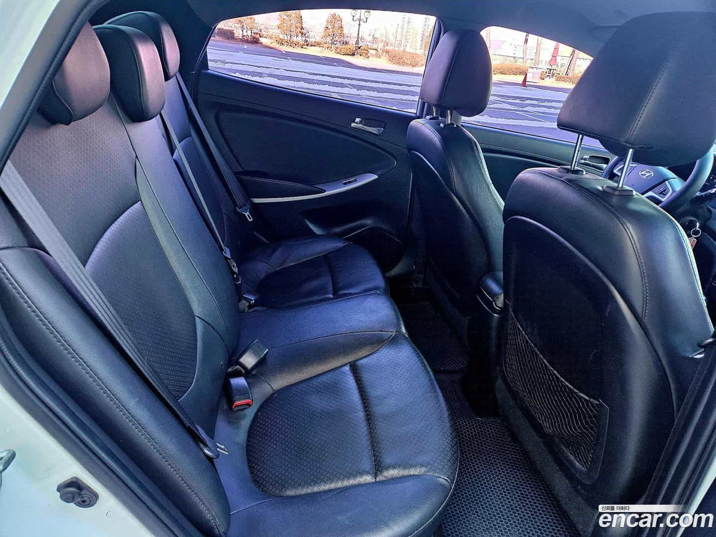 Accent Hyundai 2013.4-OPTION-016