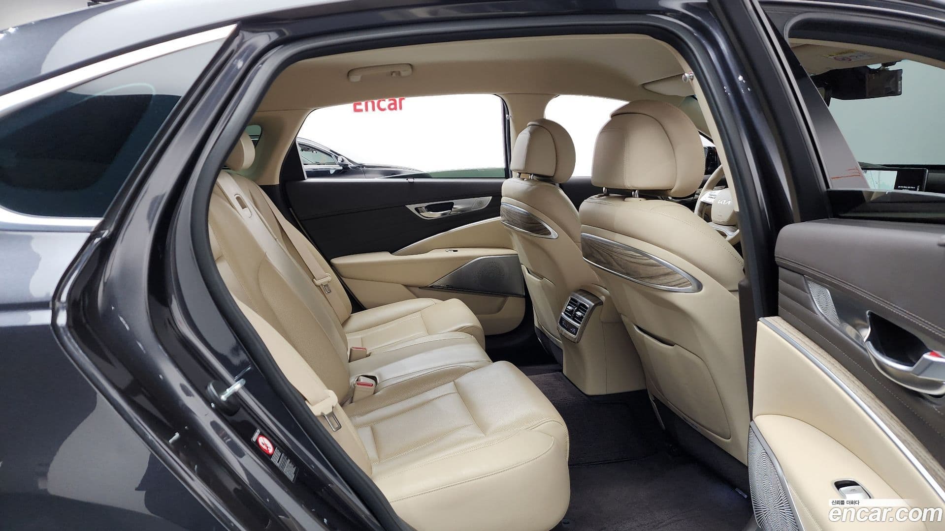 Main__Slider__Photo:K9 Kia 2021.9-11