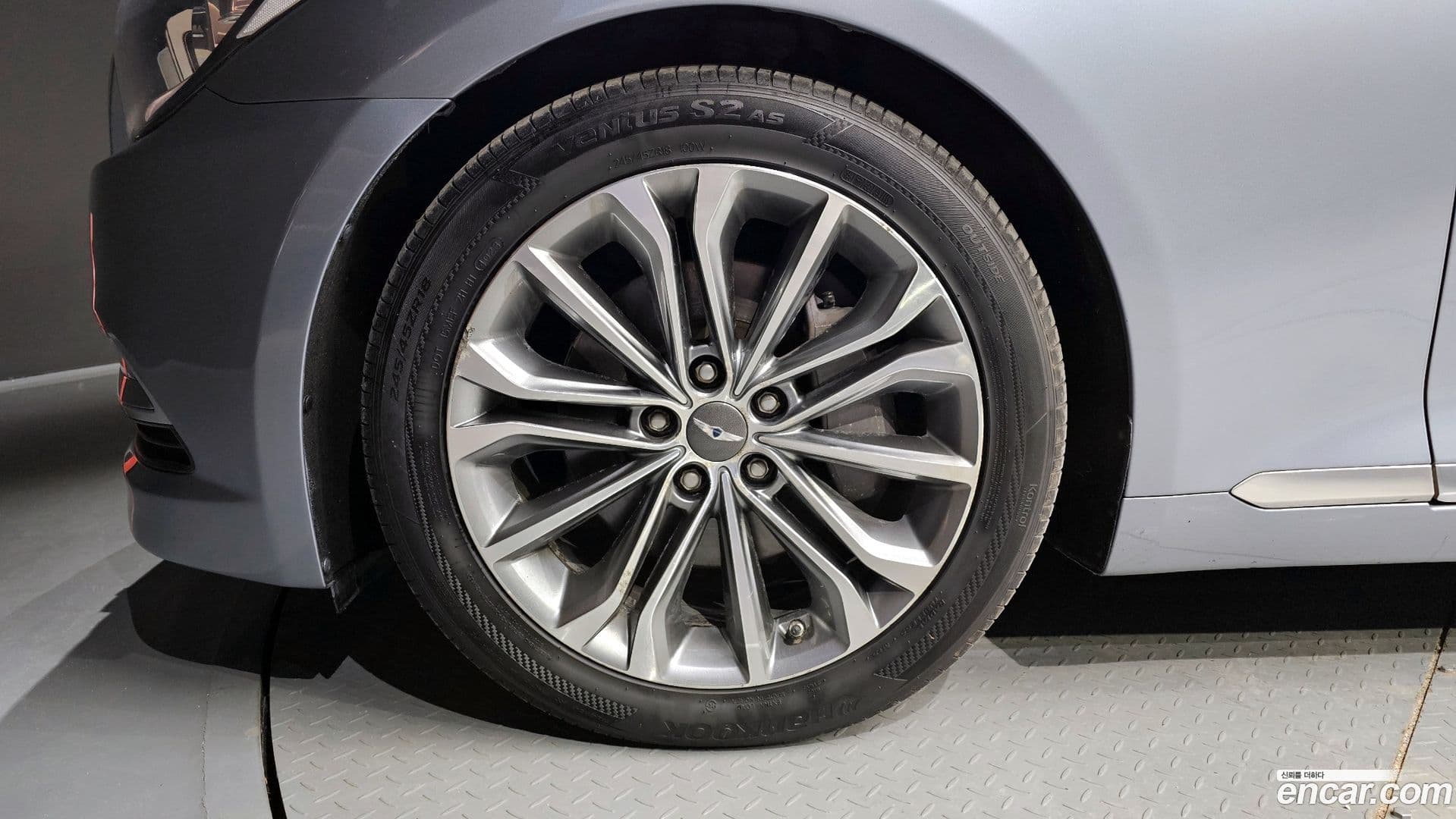 Main__Slider__Photo:Genesis Hyundai 2015.3-4